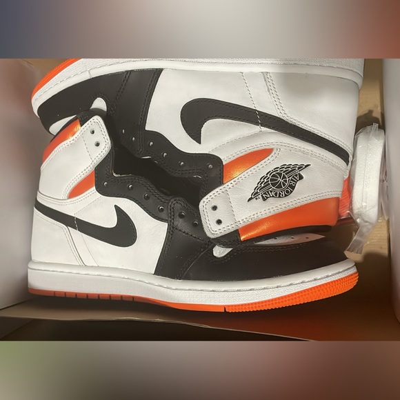 Nike porter une seule fois trop grande malheureusement… tout est sur les photos - Picture 2 of 2